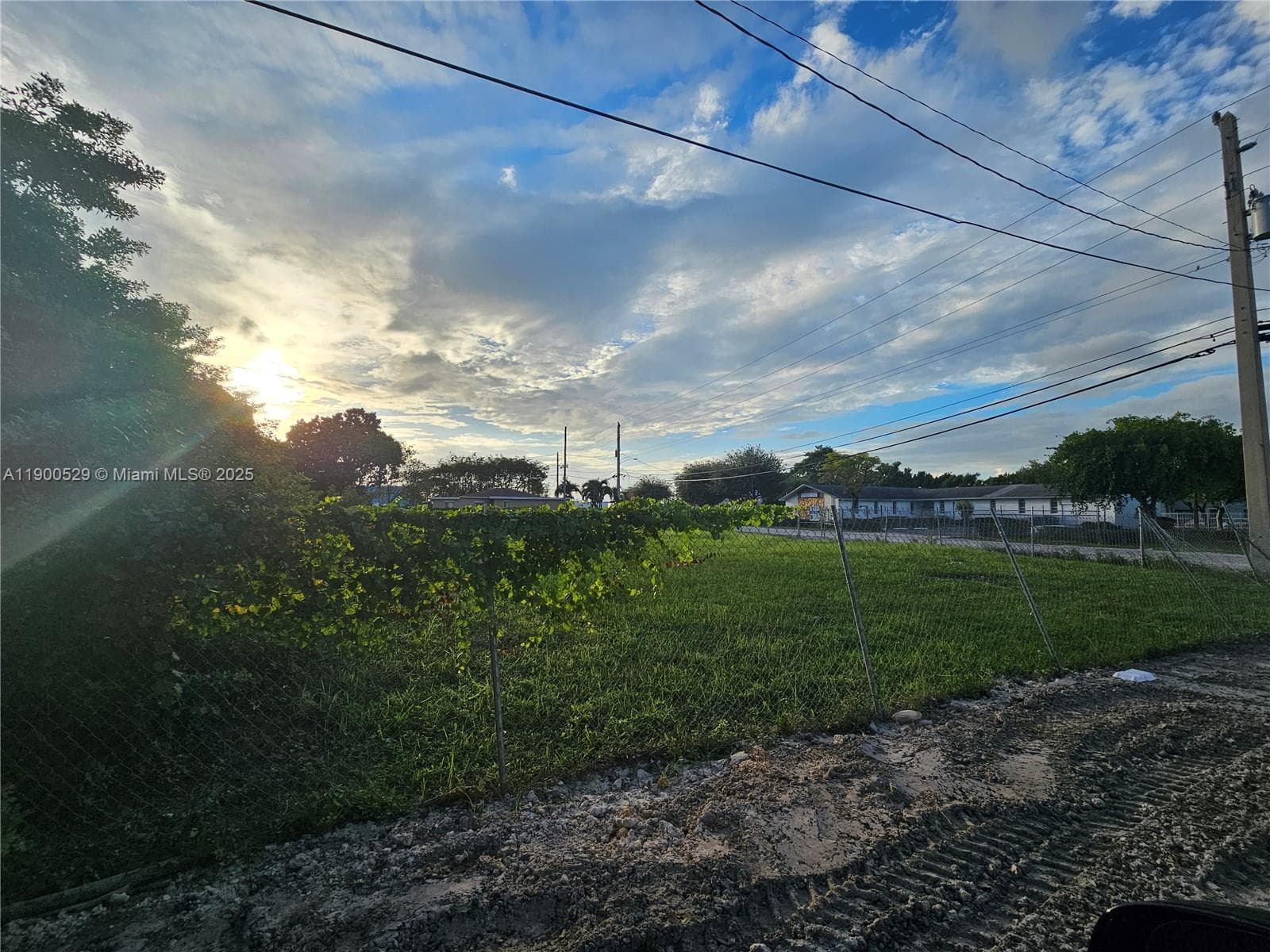 2140 NW 76th St, Miami FL 33147 — 5