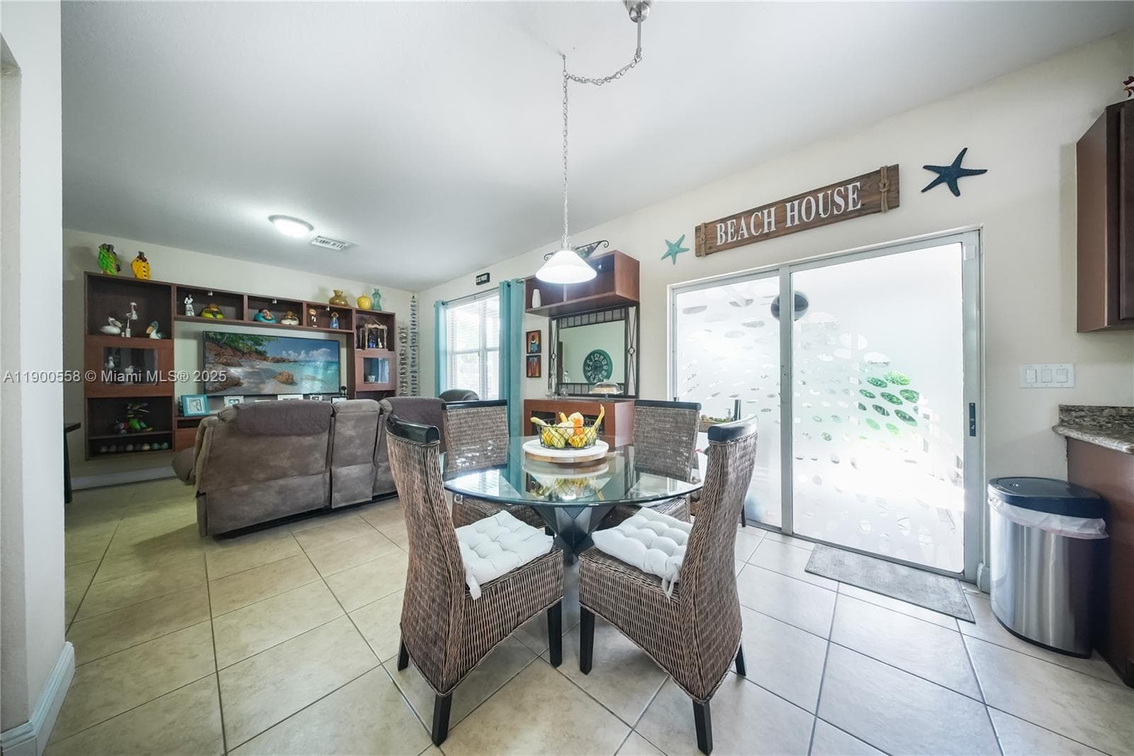 3076 SE 4th Ct, Homestead FL 33033 — 6