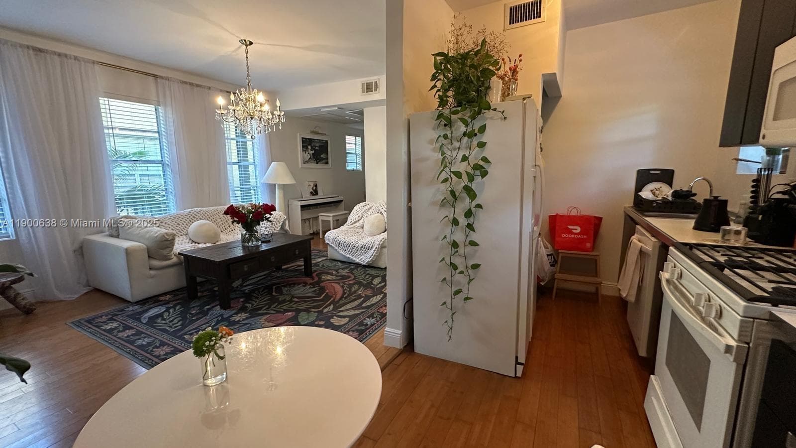 4812 Pine Tree Dr # 204, Miami Beach FL 33140 — 30