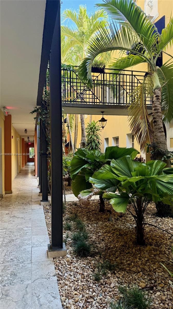 4812 Pine Tree Dr # 204, Miami Beach FL 33140 — 11