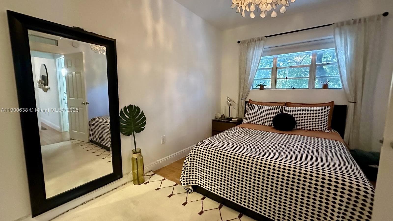 4812 Pine Tree Dr # 204, Miami Beach FL 33140 — 35