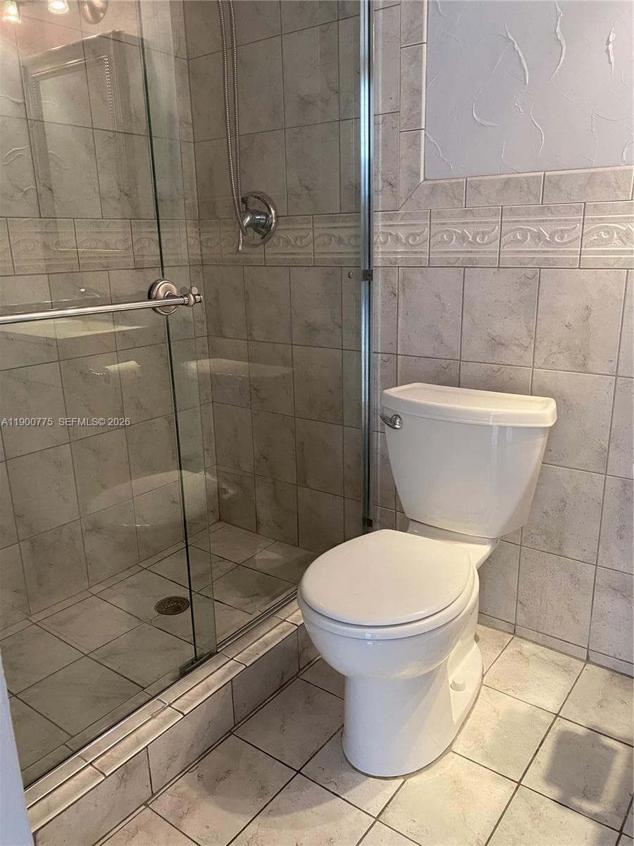 16570 NE 26th Ave # 3C, North Miami Beach FL 33160 — 14