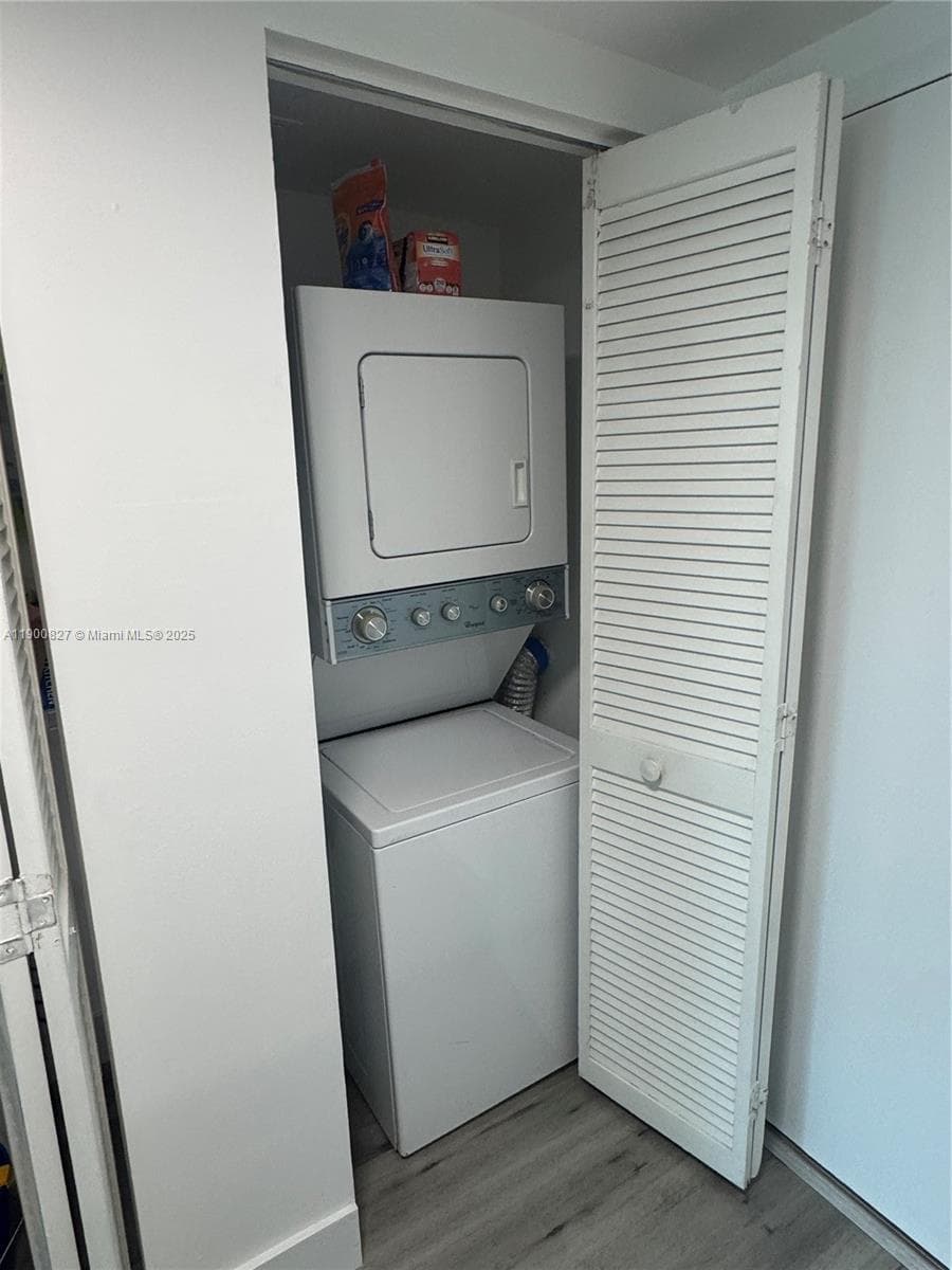 650 West Ave # 303, Miami Beach FL 33139 — 10