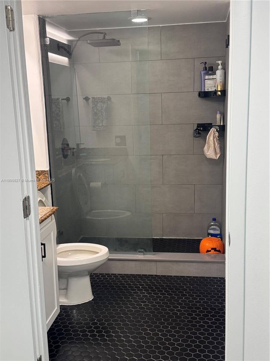650 West Ave # 303, Miami Beach FL 33139 — 11