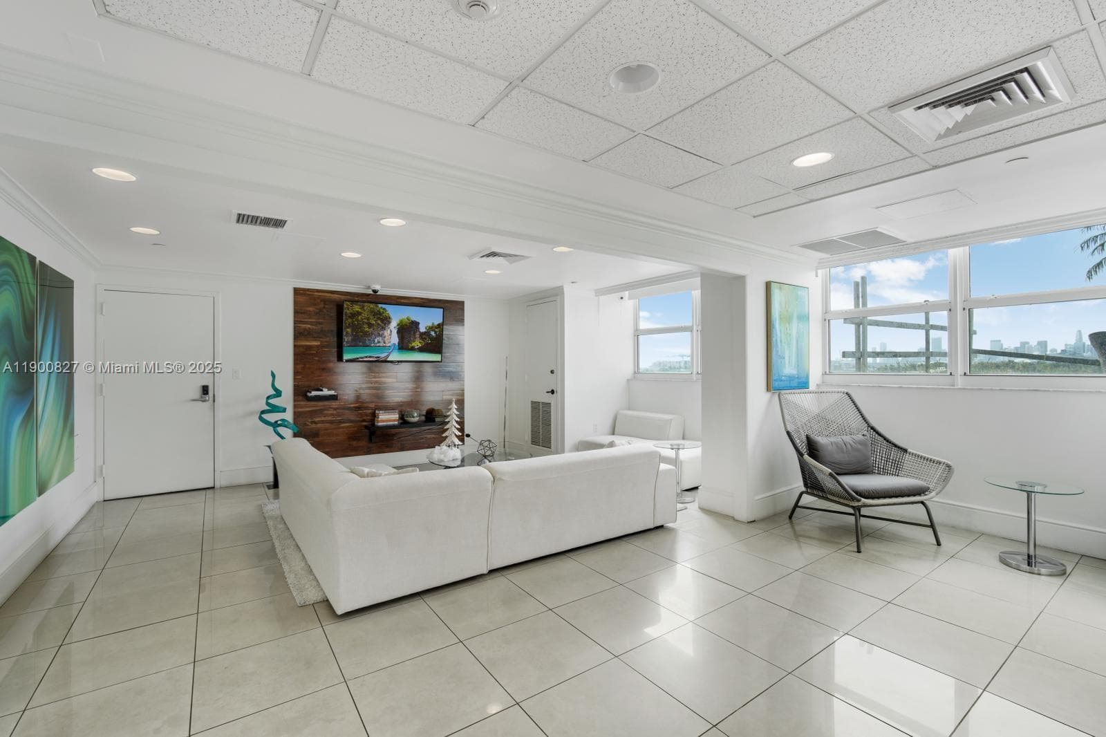 650 West Ave # 303, Miami Beach FL 33139 — 19