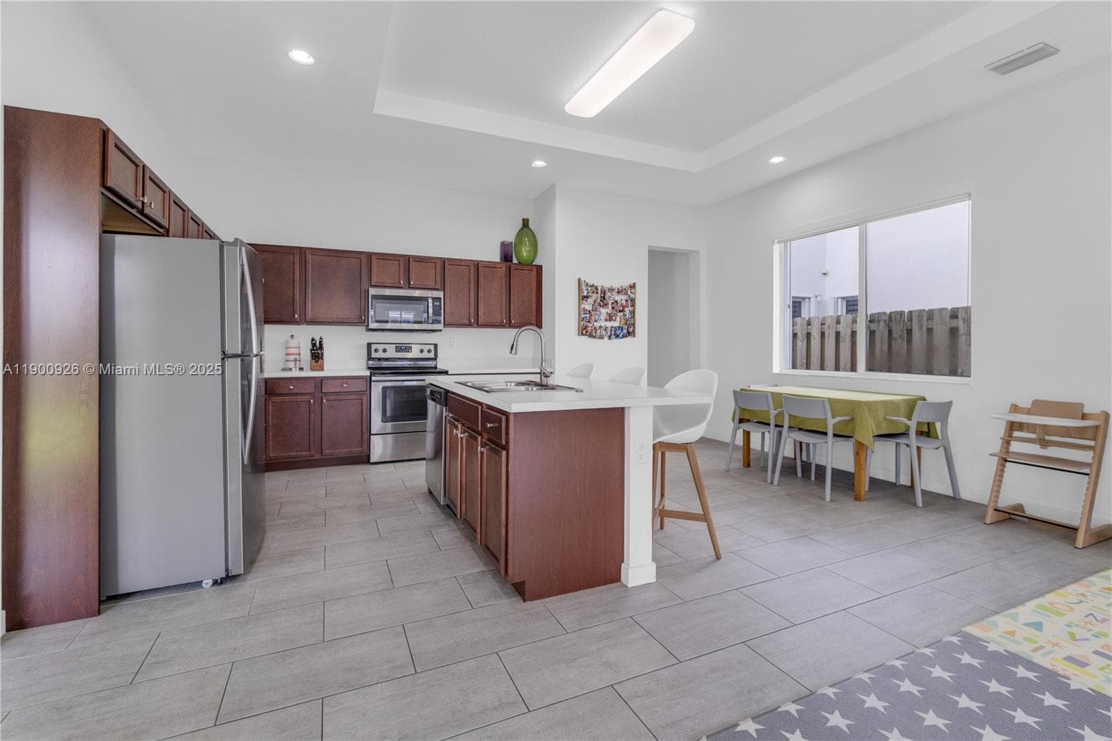15288 SW 176th Ter, Miami FL 33187 — 15