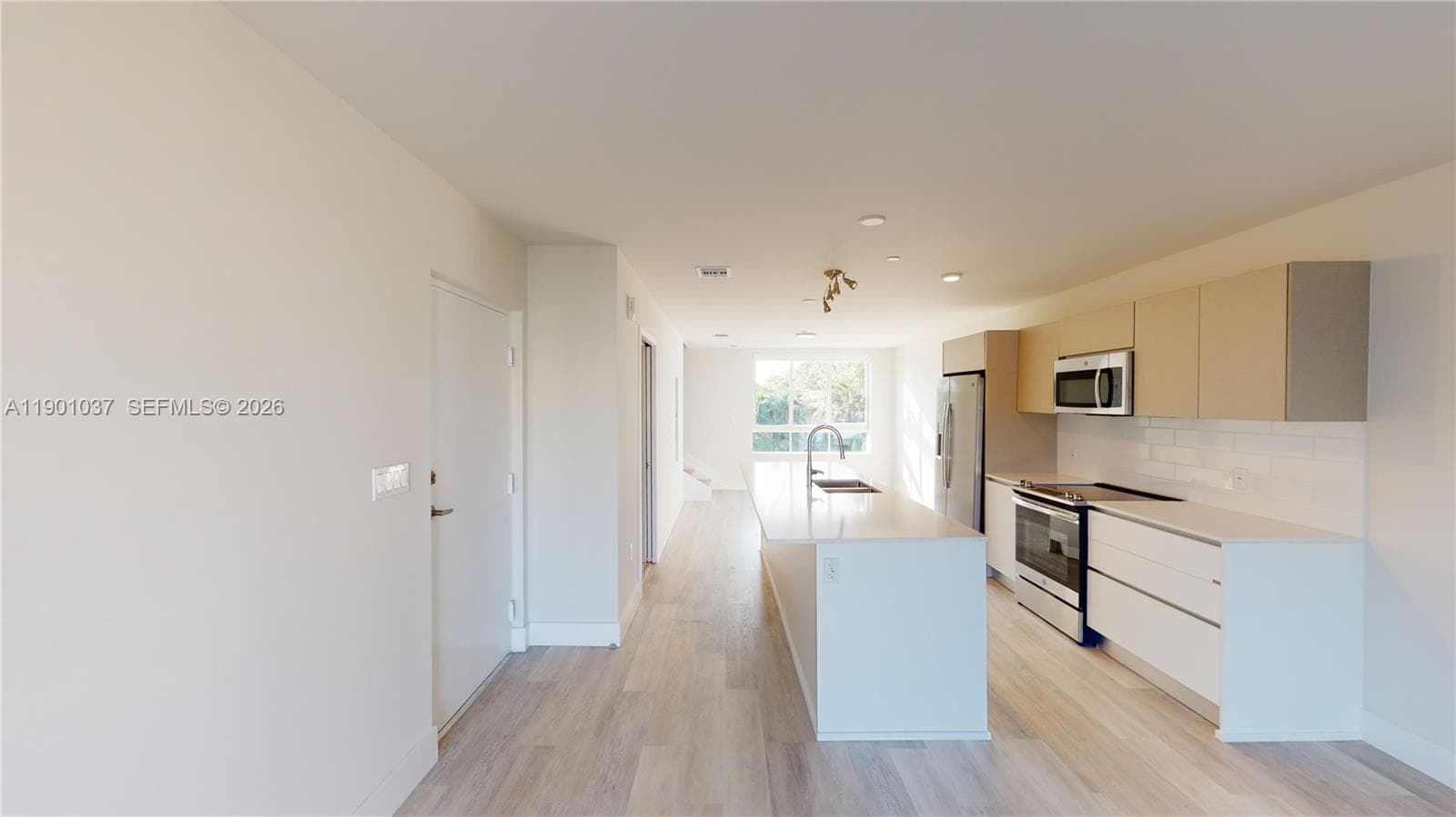 2555 NE 193rd St # 2224, Miami FL 33180 — 6