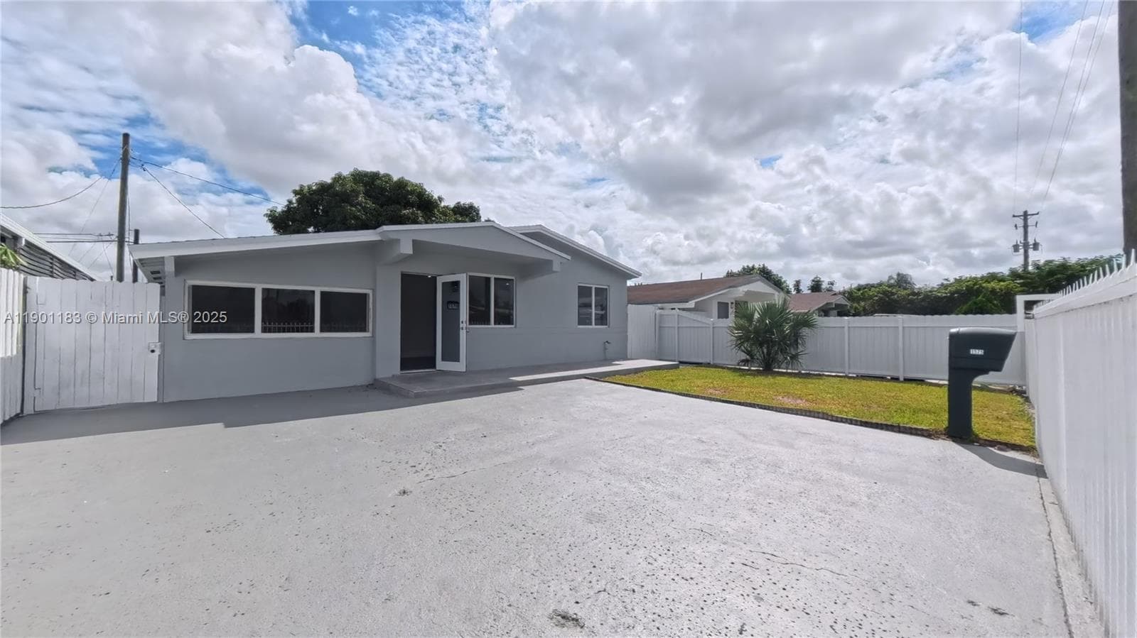 1575 W 6th Ave, Hialeah FL 33010 — 2