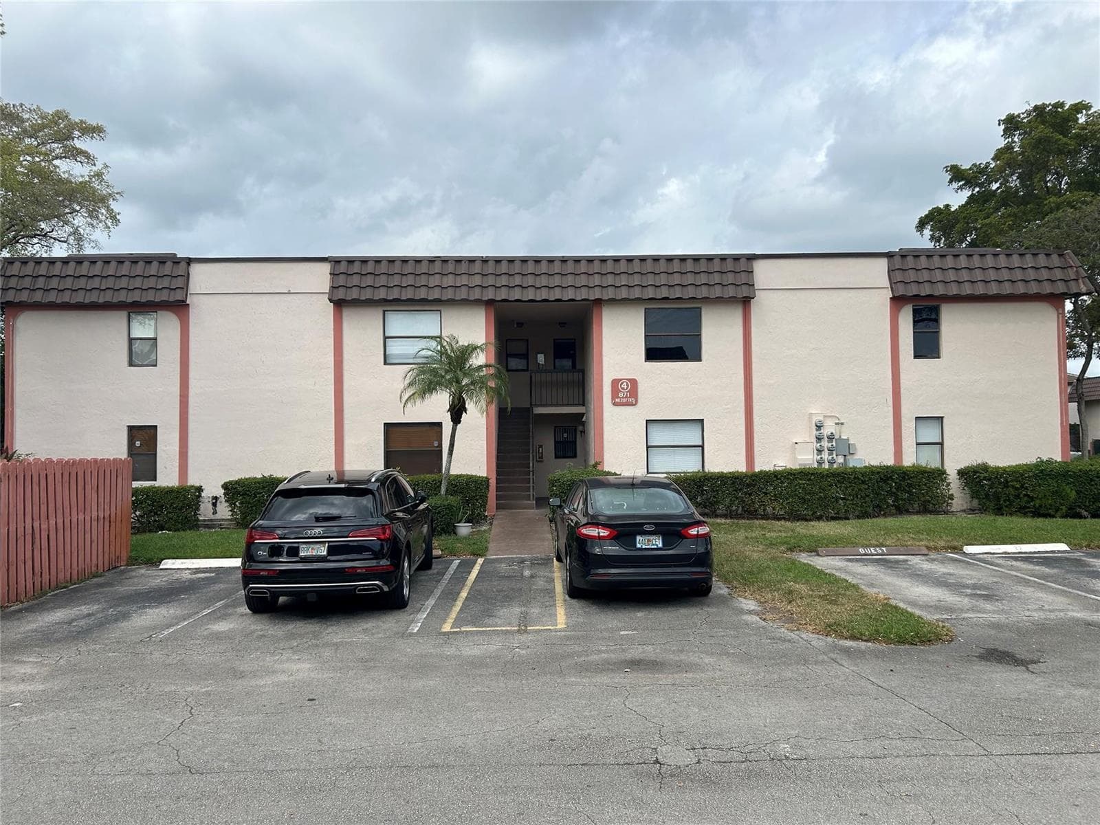 871 NE 207th Terrace # 102, Miami FL 33179 — 2