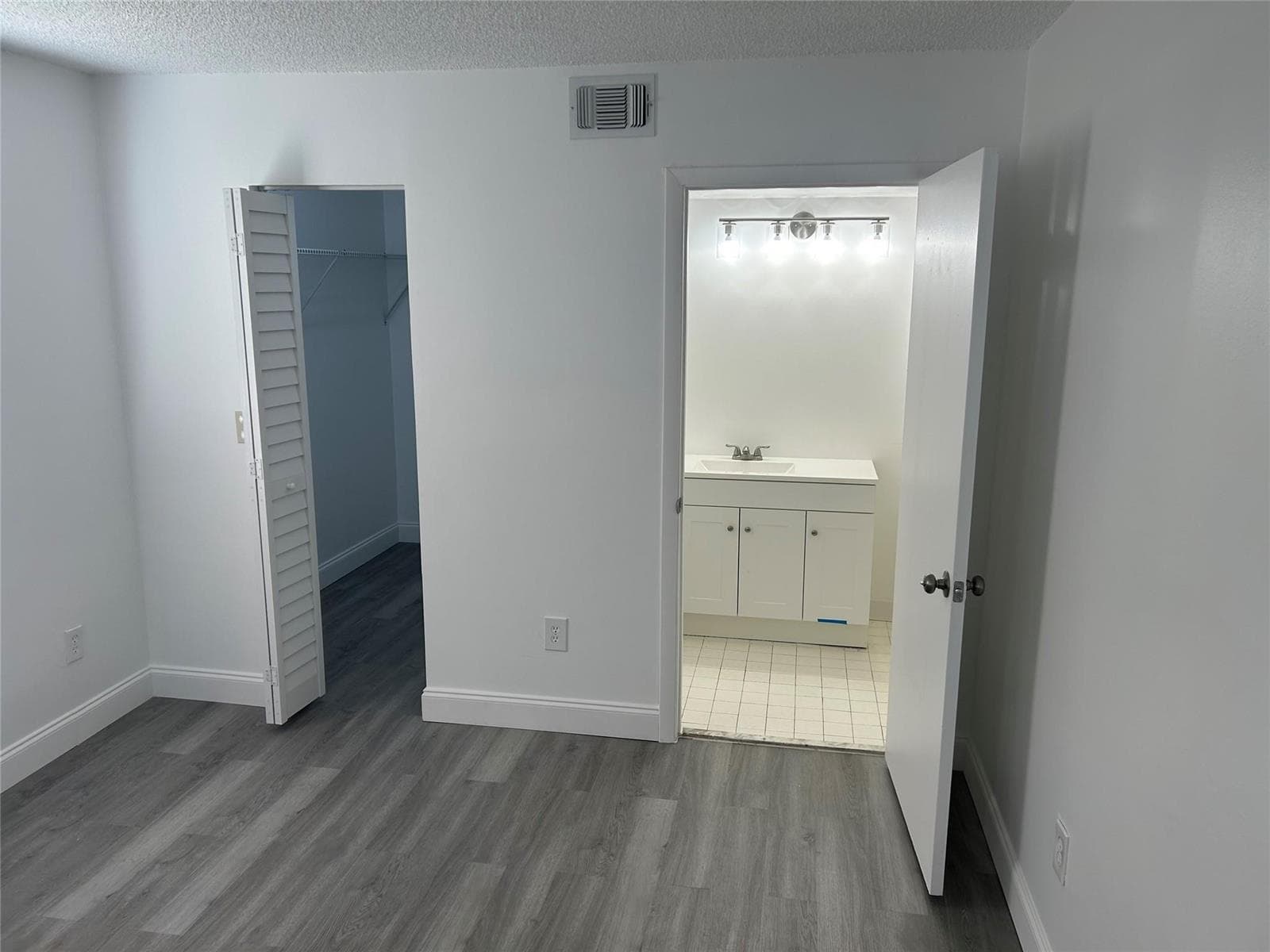 871 NE 207th Terrace # 102, Miami FL 33179 — 13