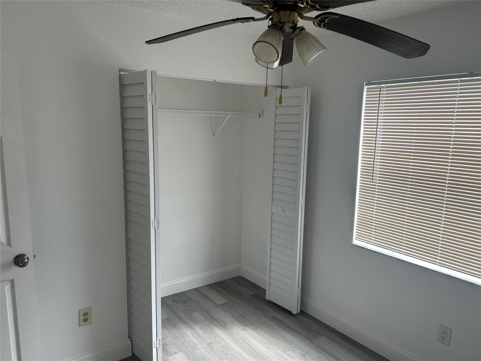871 NE 207th Terrace # 102, Miami FL 33179 — 18