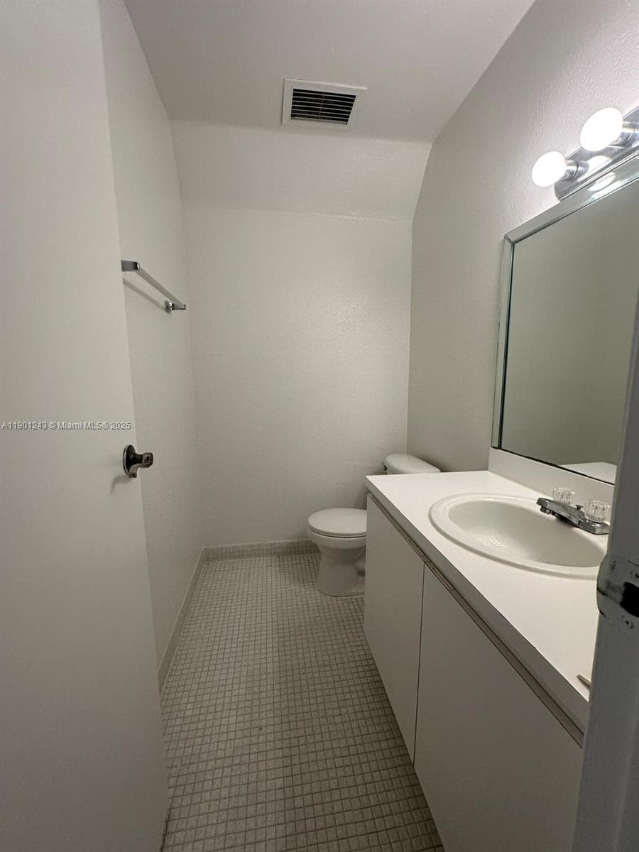 18101 NW 68th Ave # E210, Hialeah FL 33015 — 9