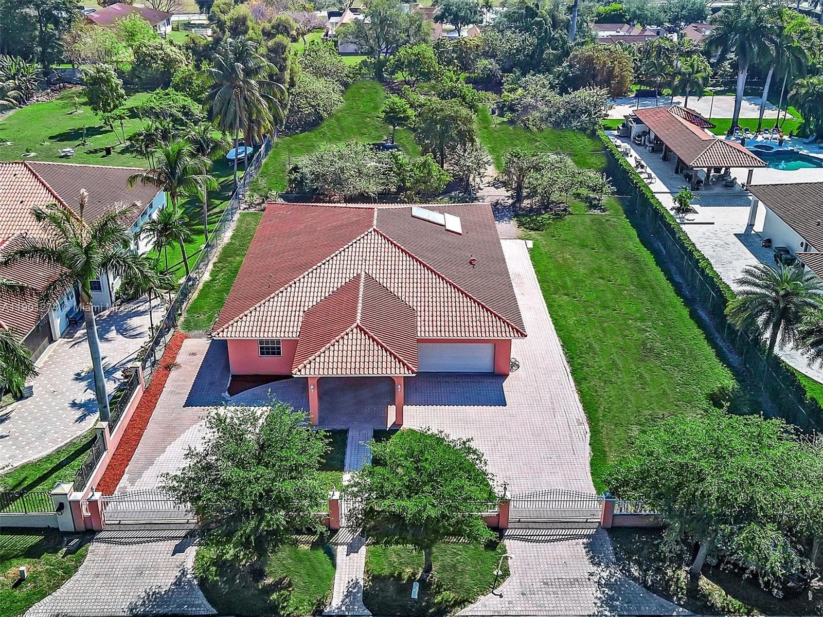 279 NW 119th Ave., Miami FL 33182 — 3