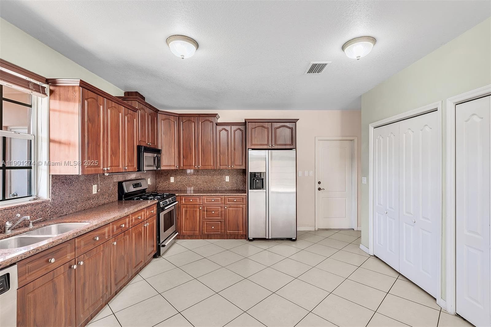 279 NW 119th Ave., Miami FL 33182 — 38
