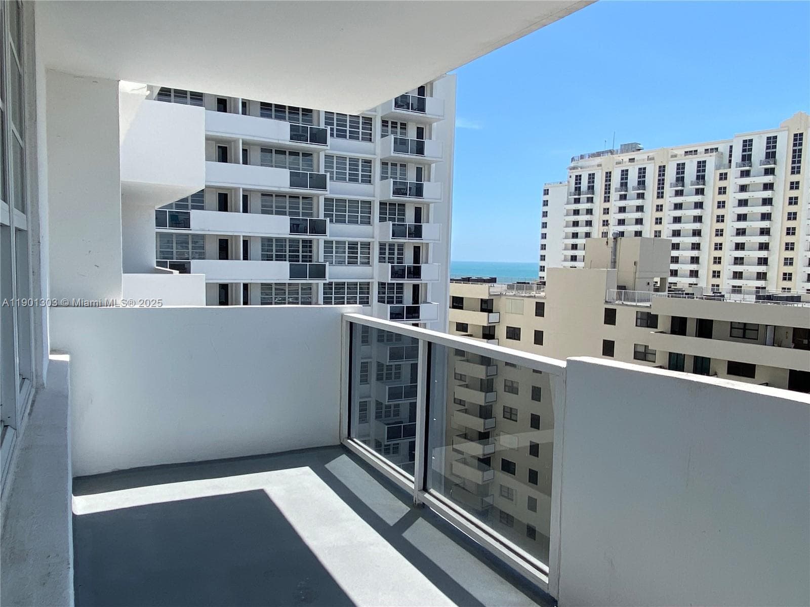 100 Lincoln Rd # 1111, Miami Beach FL 33139 — 23