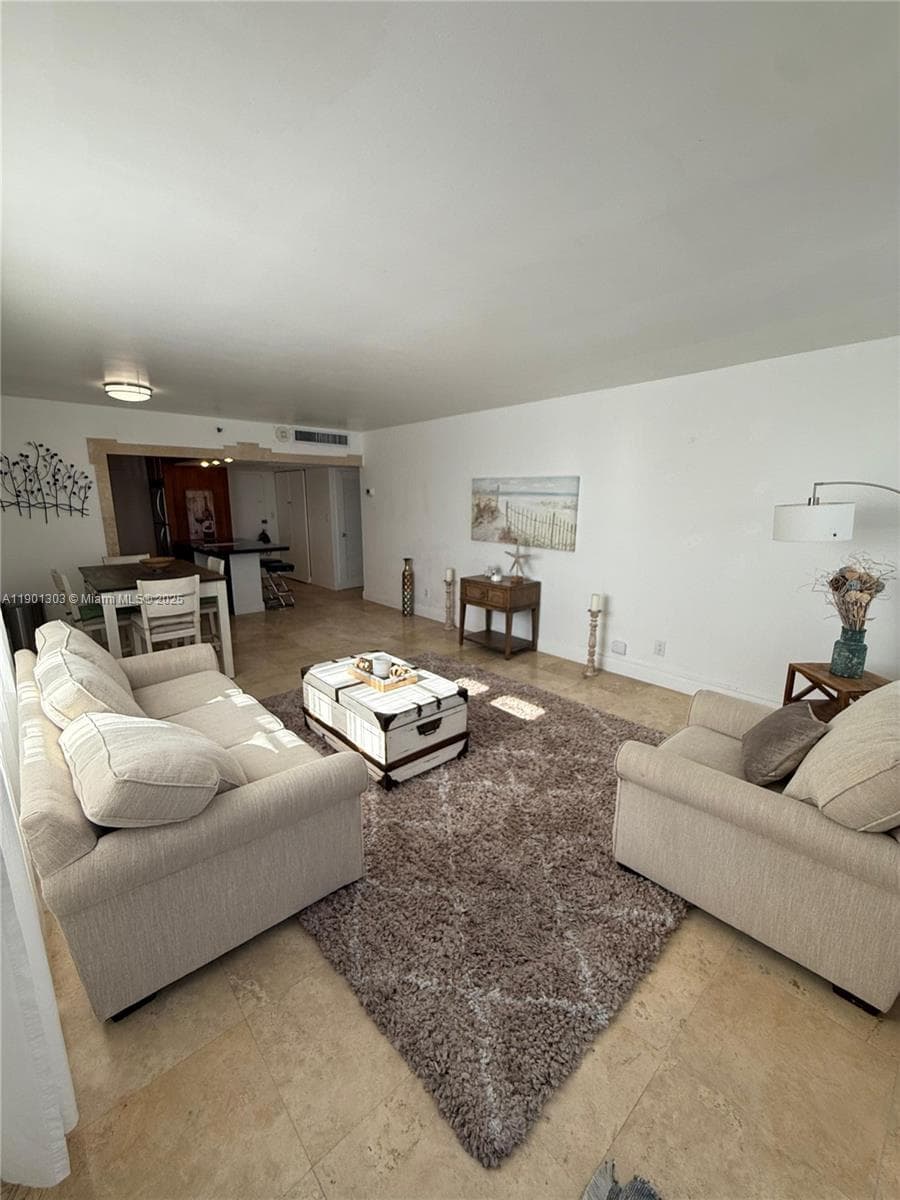 100 Lincoln Rd # 1111, Miami Beach FL 33139 — 3