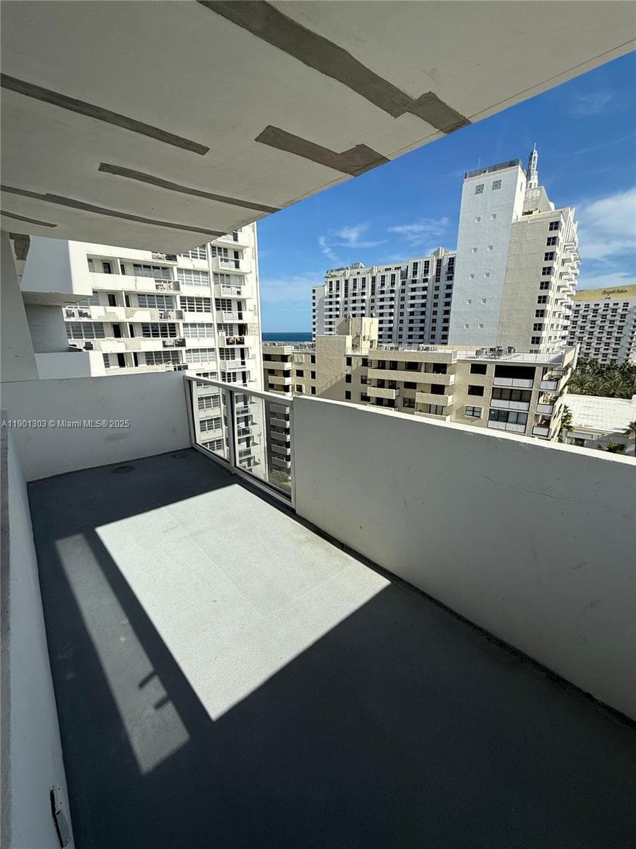 100 Lincoln Rd # 1111, Miami Beach FL 33139 — 24