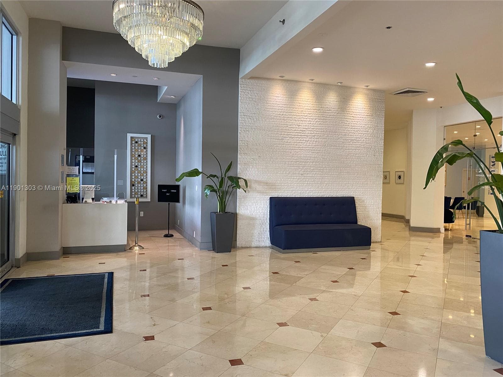 100 Lincoln Rd # 1111, Miami Beach FL 33139 — 18