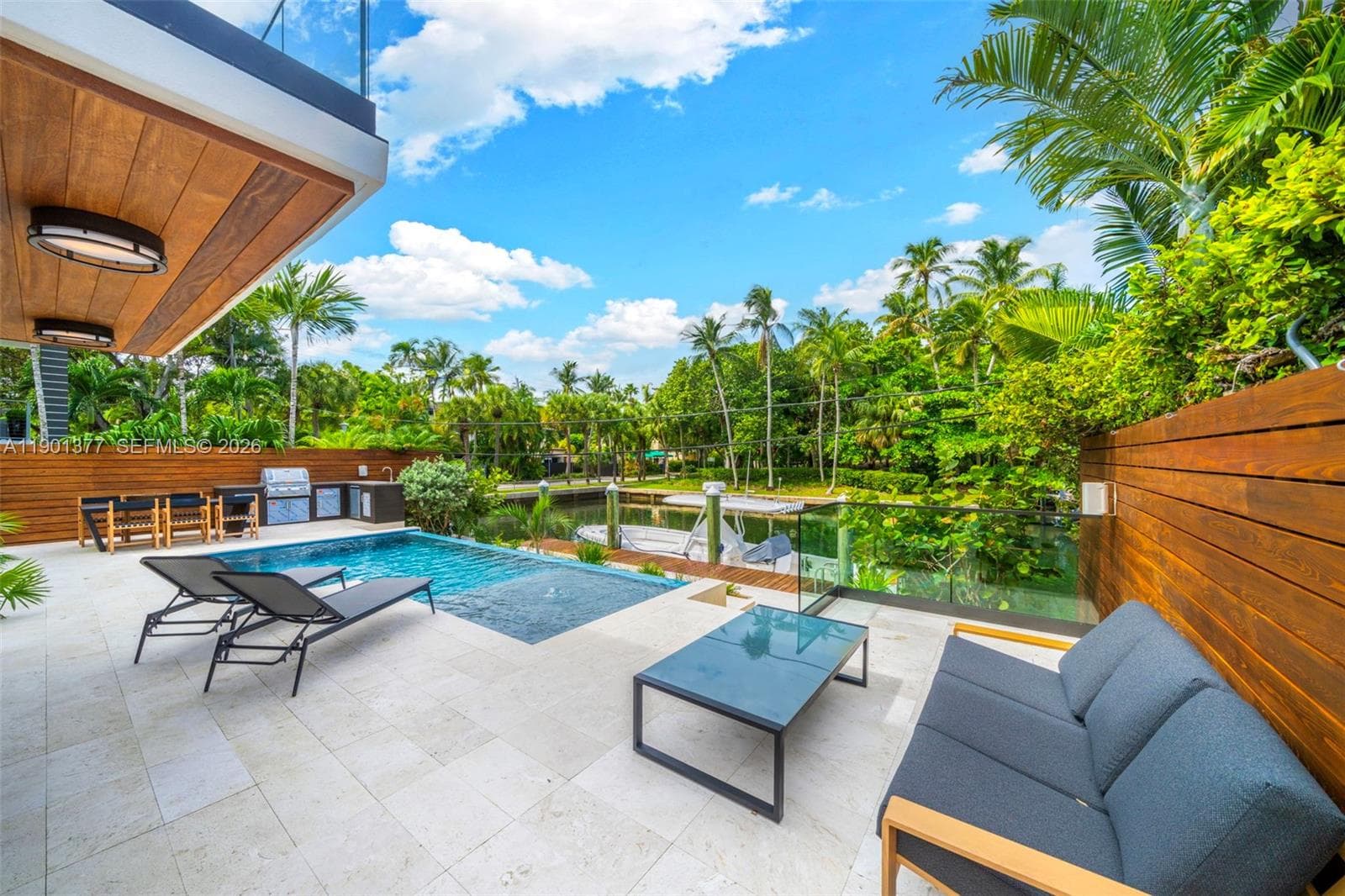 1815 Fairhaven Pl, Miami FL 33133 — 3