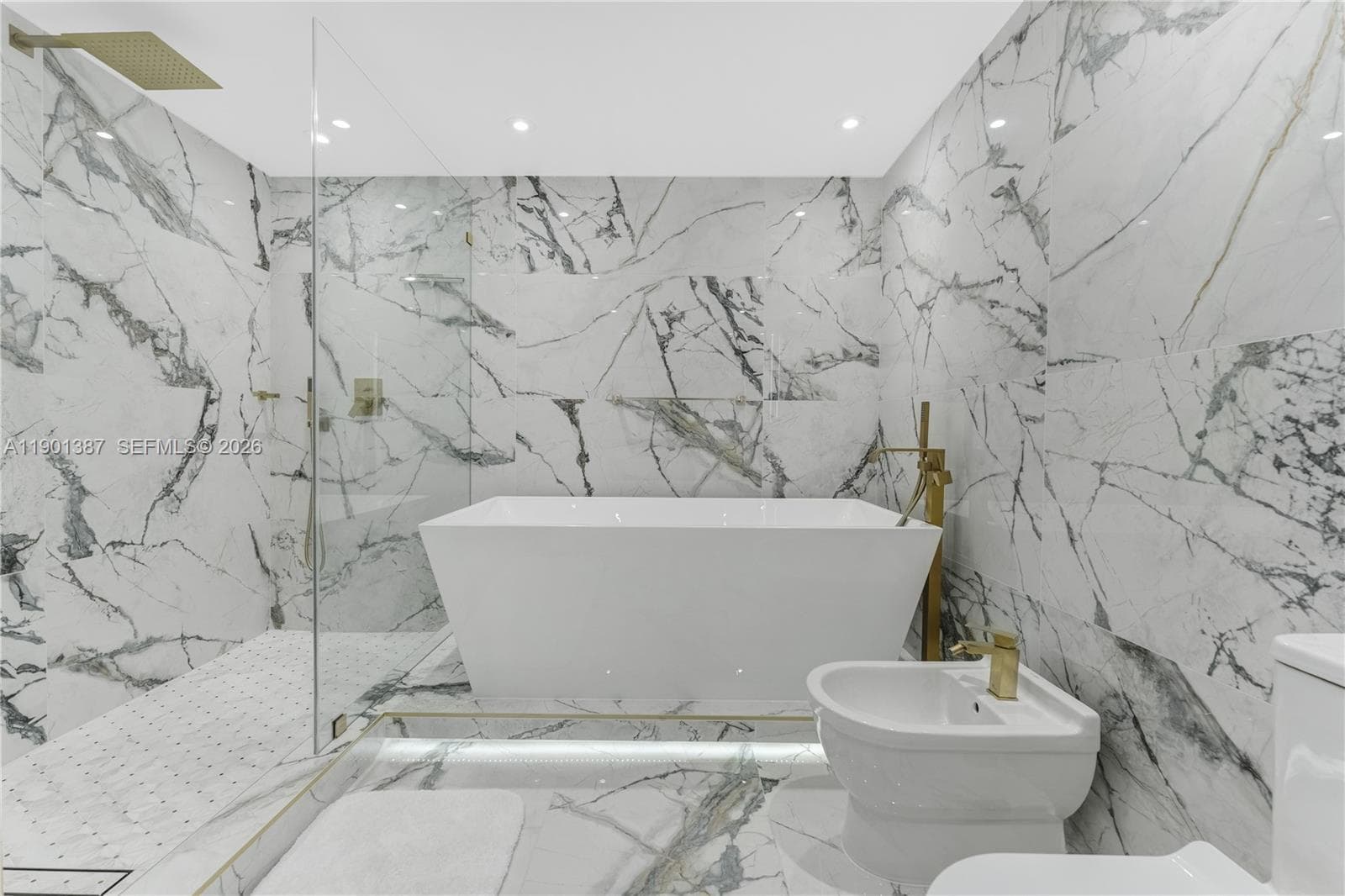 495 Brickell Ave # 3802, Miami FL 33131 — 14