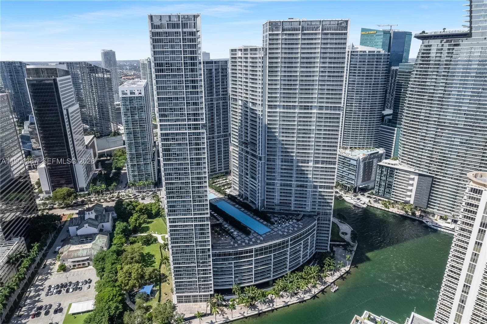 495 Brickell Ave # 3802, Miami FL 33131 — 25