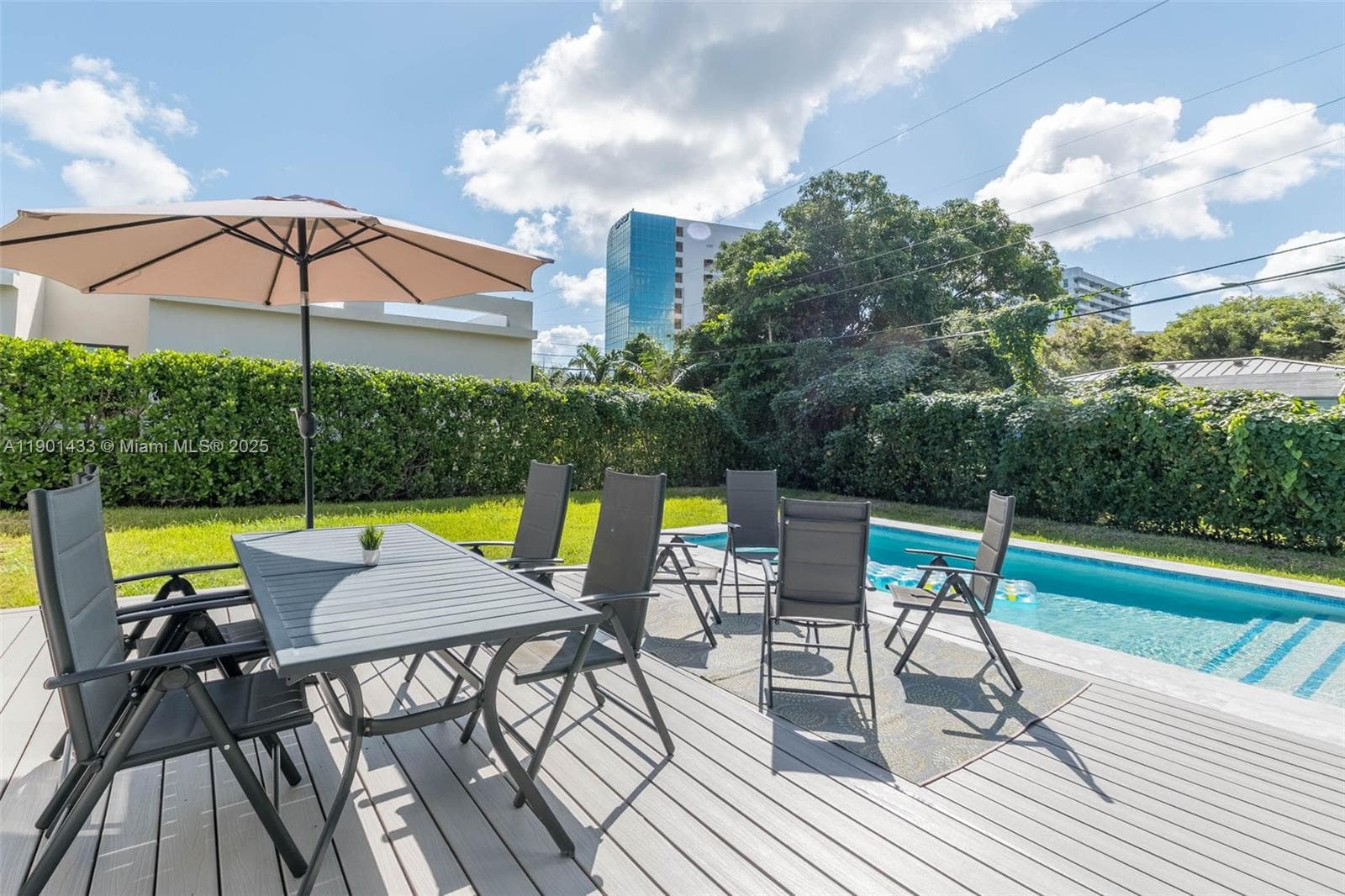 260 NE 46th St, Miami FL 33137 — 24