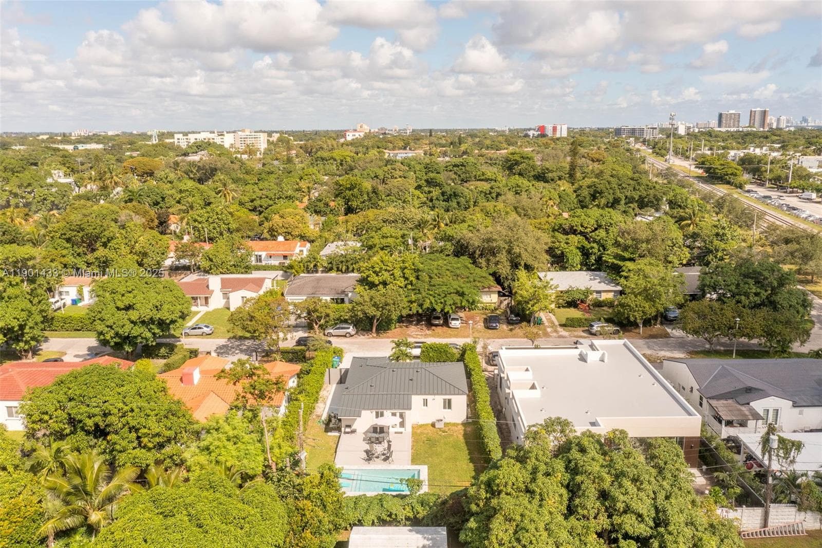 260 NE 46th St, Miami FL 33137 — 34