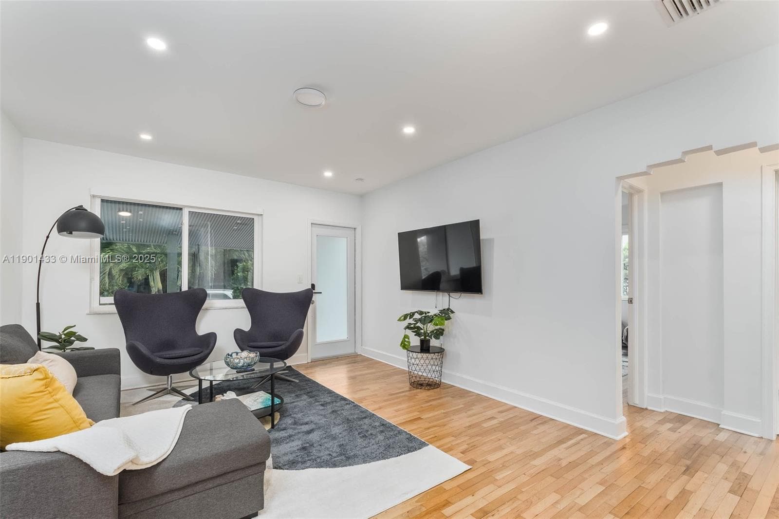 260 NE 46th St, Miami FL 33137 — 8