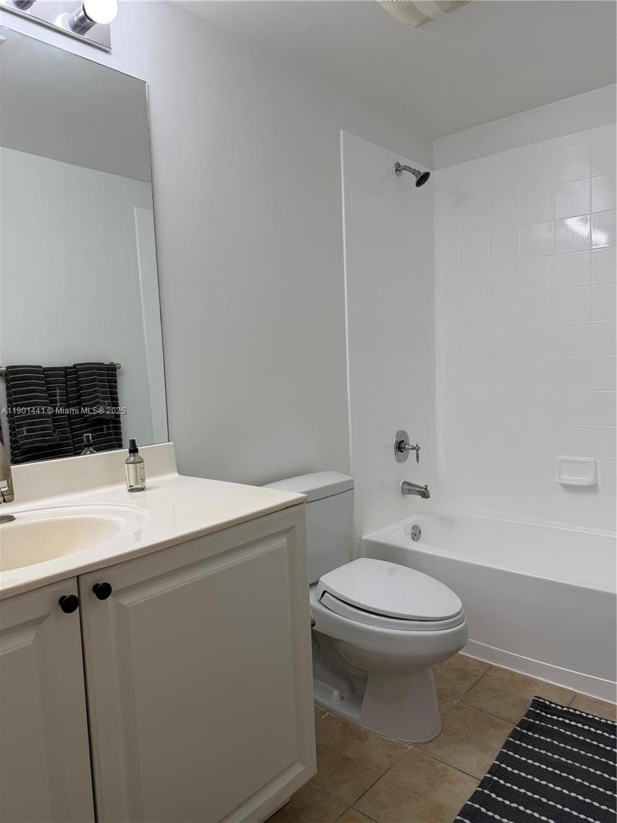 888 S Douglas Rd # 917, Coral Gables FL 33134 — 23