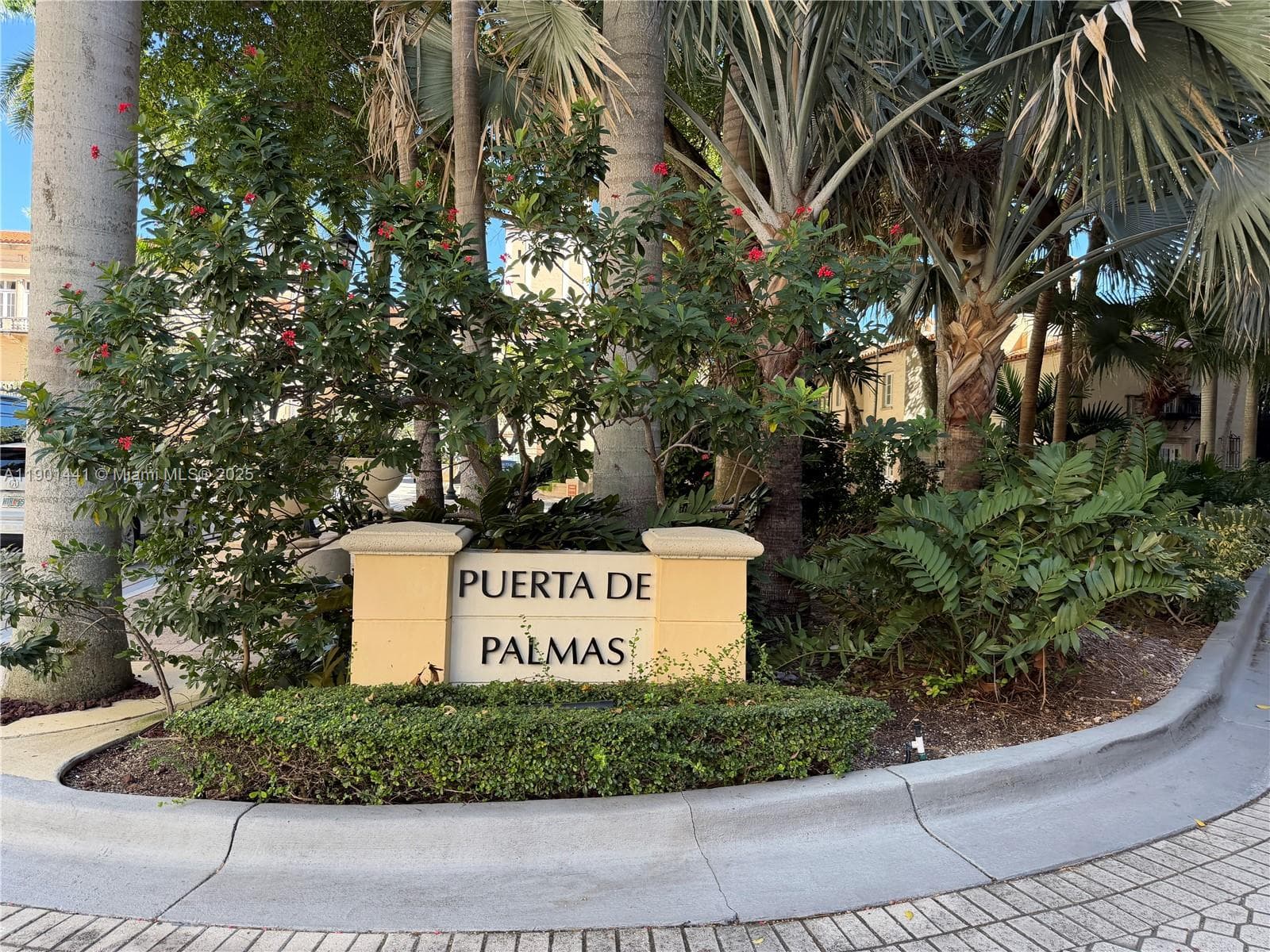888 S Douglas Rd # 917, Coral Gables FL 33134 — 2