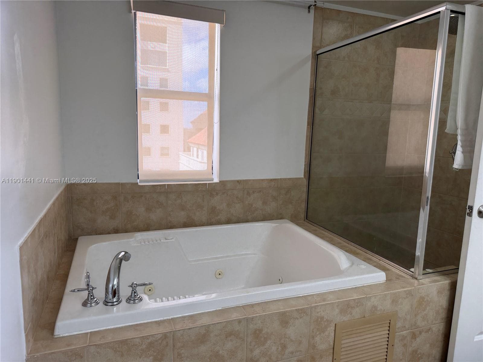 888 S Douglas Rd # 917, Coral Gables FL 33134 — 20