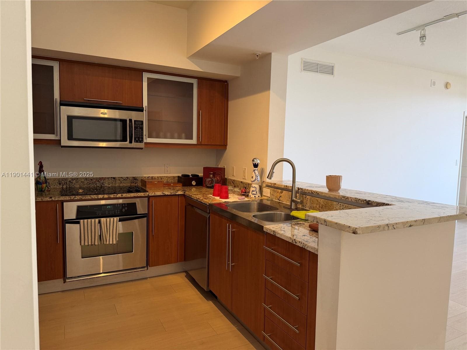 888 S Douglas Rd # 917, Coral Gables FL 33134 — 10