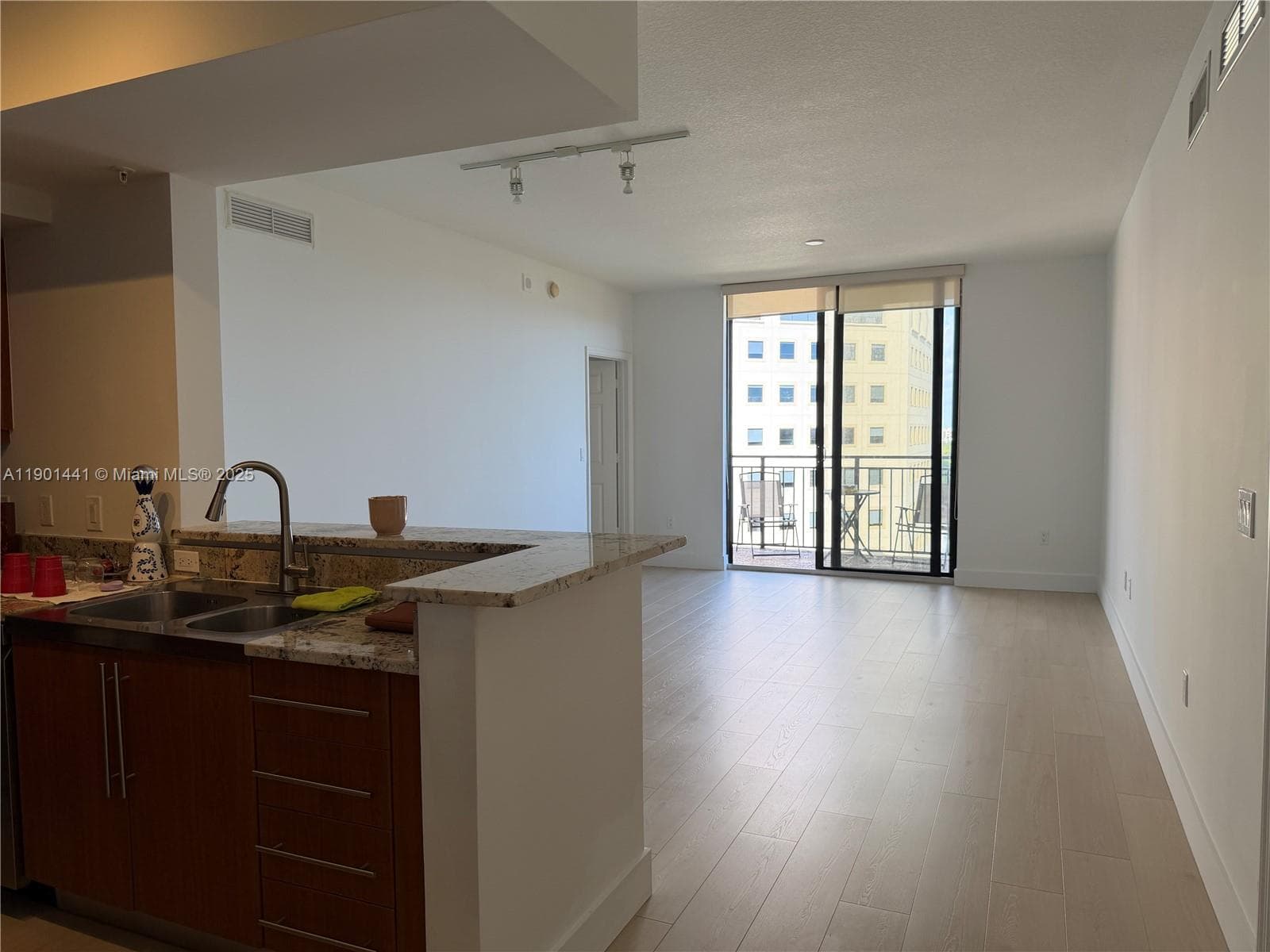 888 S Douglas Rd # 917, Coral Gables FL 33134 — 11