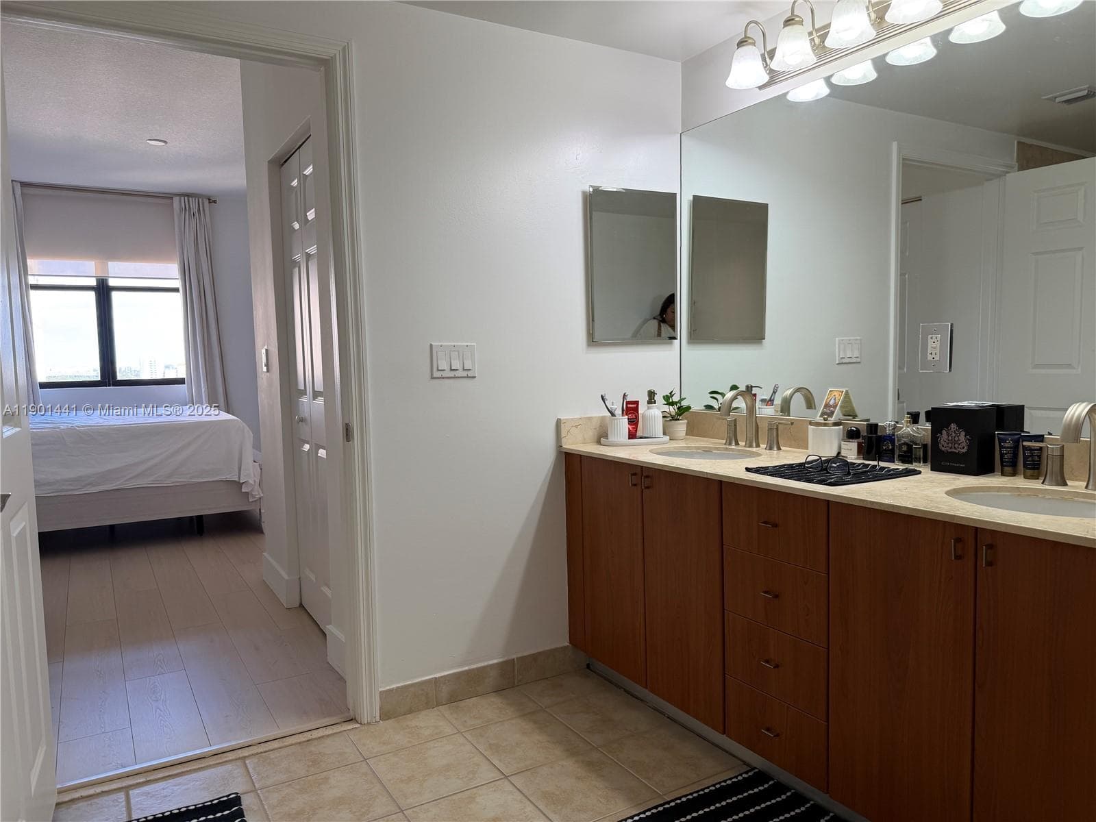 888 S Douglas Rd # 917, Coral Gables FL 33134 — 19