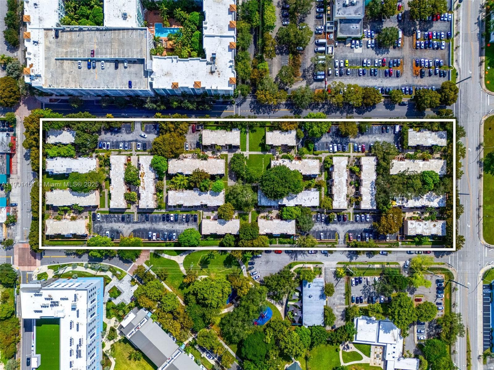 NE 8th Avenue NE 152nd Street, North Miami FL 33162 — 16