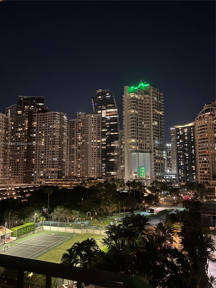 520 Brickell Key Dr # A900, Miami FL 33131 — 46