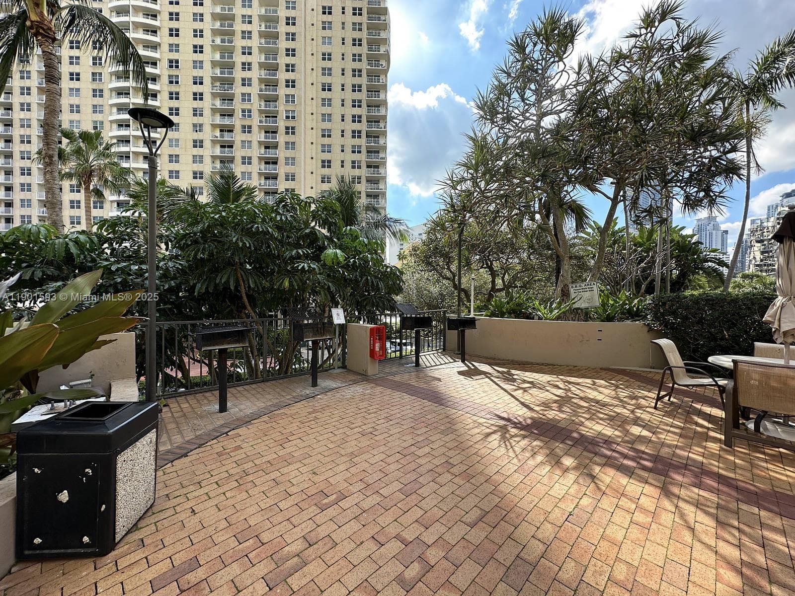 520 Brickell Key Dr # A900, Miami FL 33131 — 57