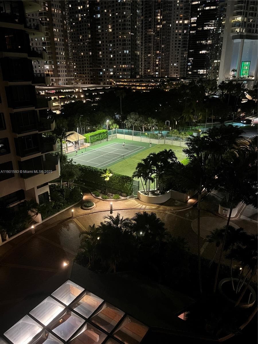 520 Brickell Key Dr # A900, Miami FL 33131 — 45