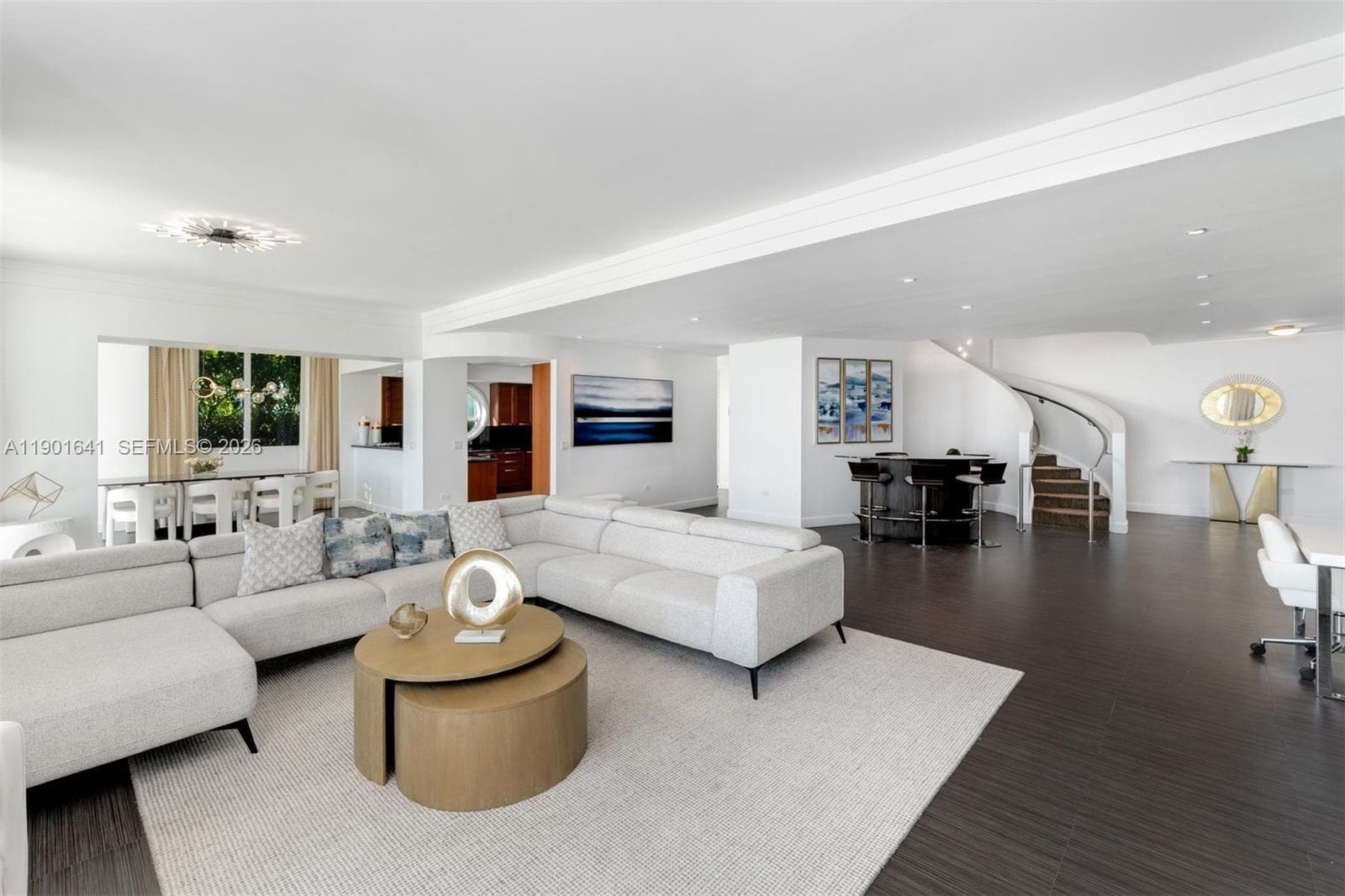 4391 Collins Ave # 512, Miami Beach FL 33140 — 16