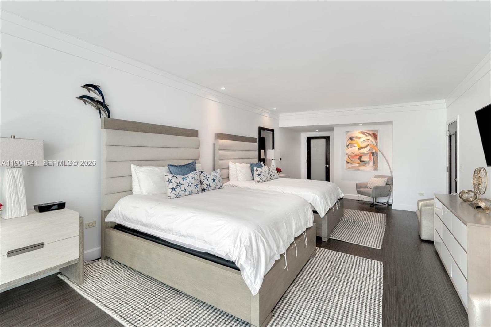 4391 Collins Ave # 512, Miami Beach FL 33140 — 41