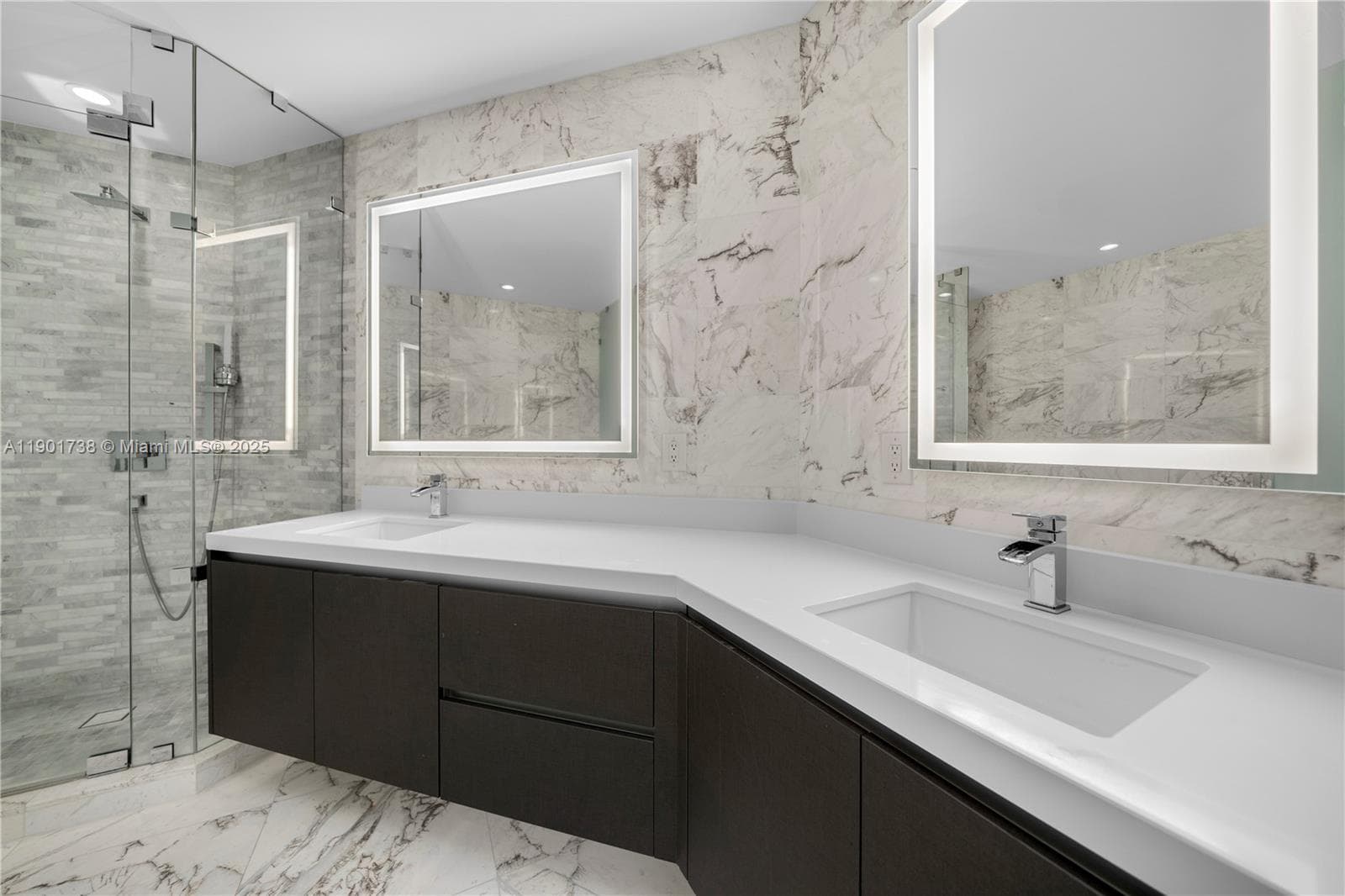 851 NE 1st AVE # 2106, Miami FL 33132 — 8