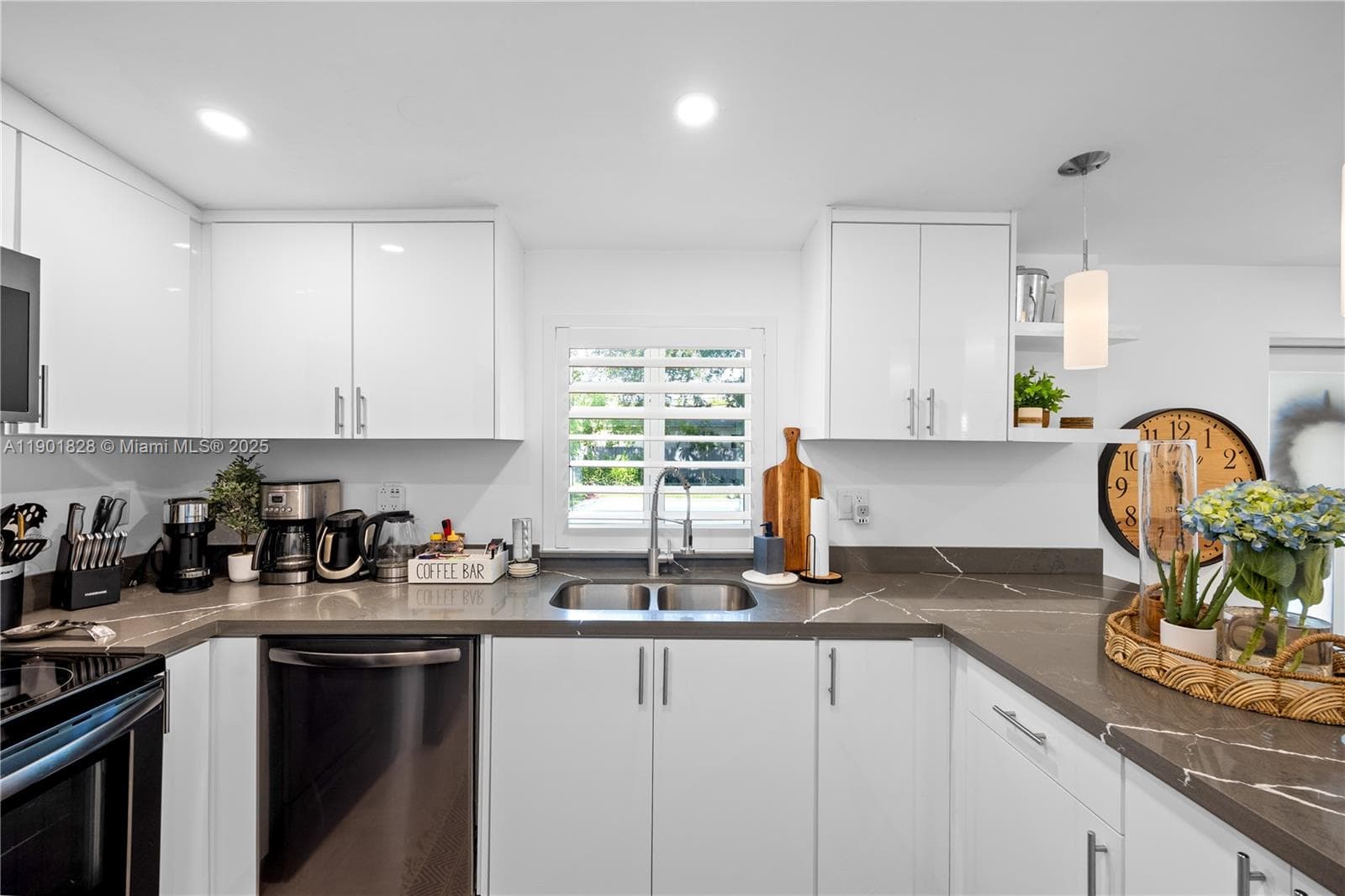 11 NW 45th St, Miami FL 33127 — 11