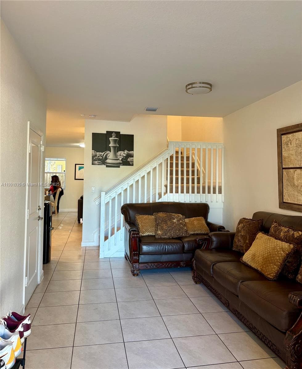 1020 SE 26th Ter, Homestead FL 33035 — 2