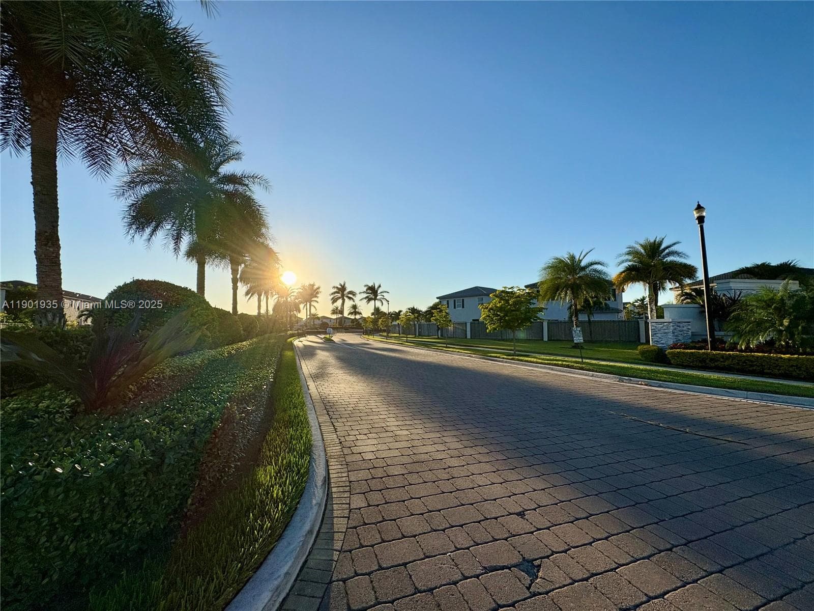 1020 SE 26th Ter, Homestead FL 33035 — 46