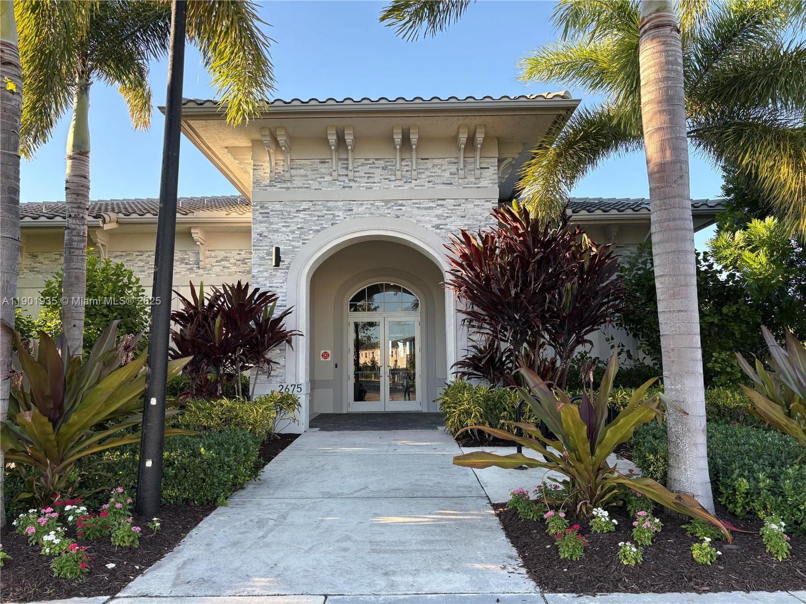 1020 SE 26th Ter, Homestead FL 33035 — 24