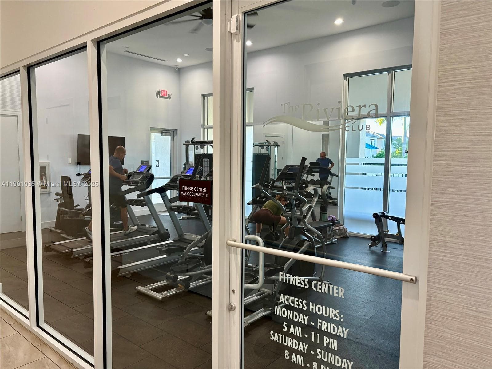 1020 SE 26th Ter, Homestead FL 33035 — 33