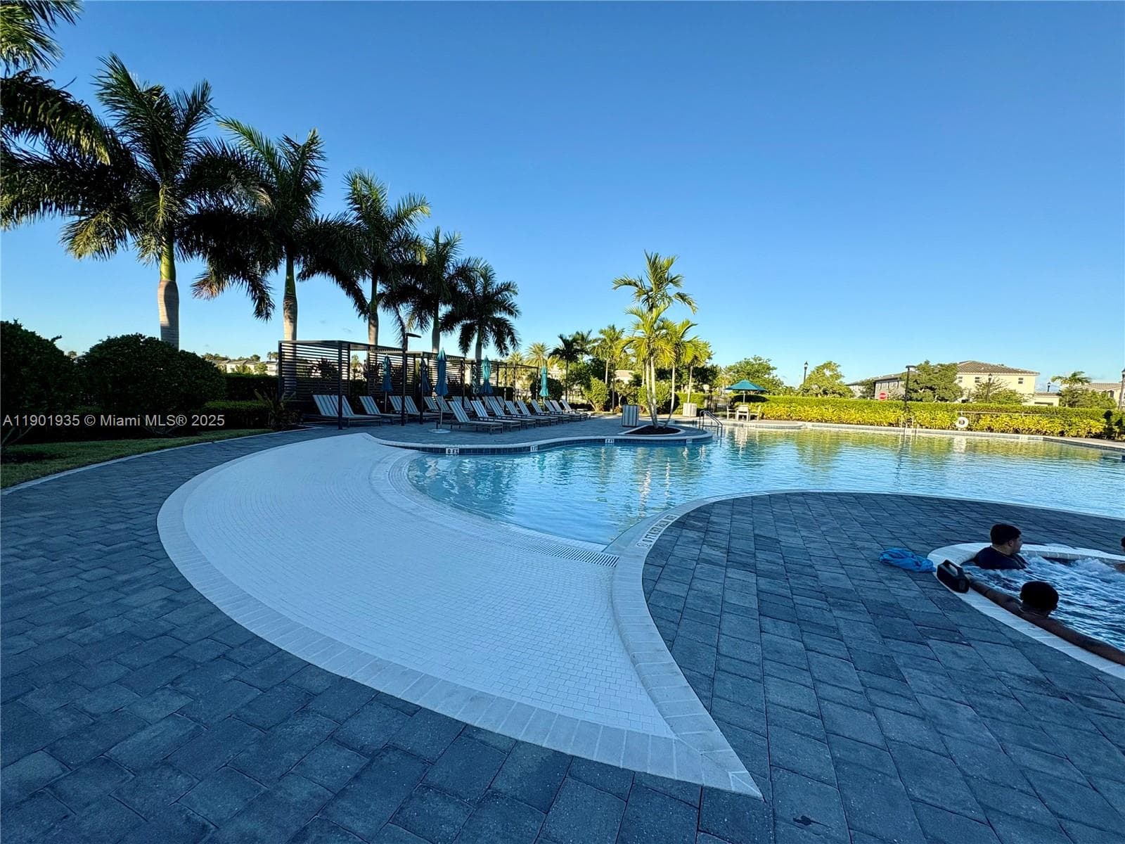 1020 SE 26th Ter, Homestead FL 33035 — 45