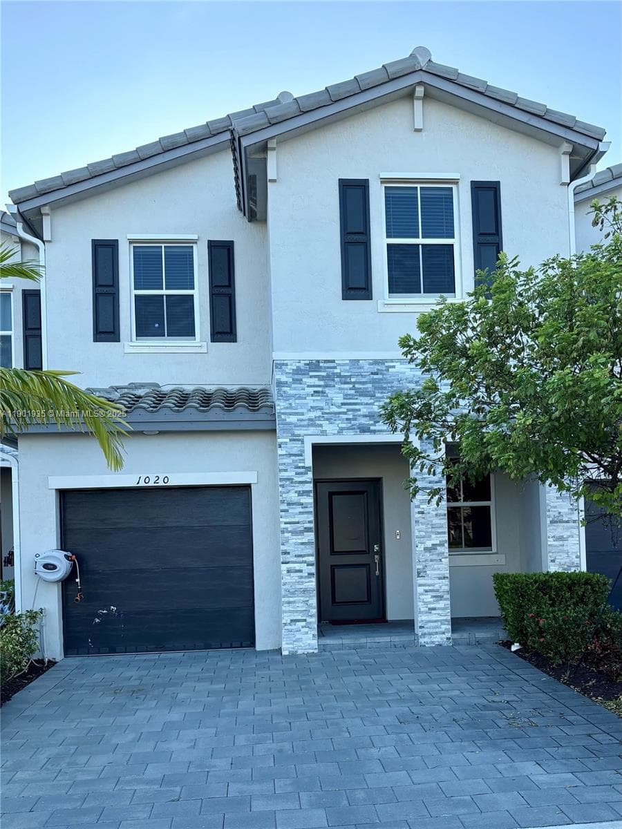 1020 SE 26th Ter, Homestead FL 33035 — 44