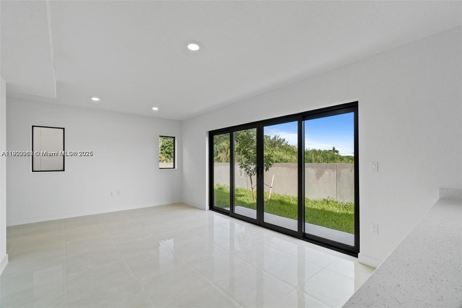 1119 NW 1st St, Florida City FL 33034 — 6