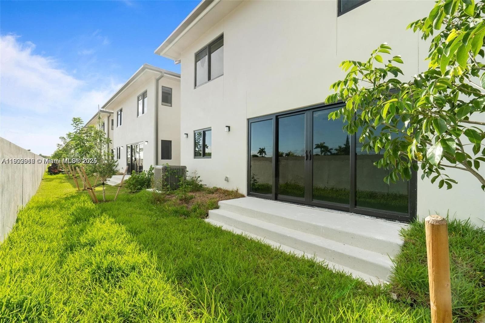 1119 NW 1st St, Florida City FL 33034 — 34